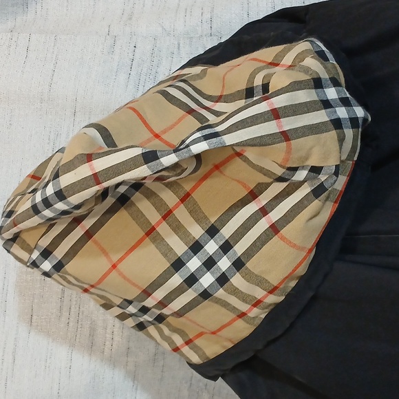 Burberry London Black Hooded Trench Coat - Picture 12 of 16